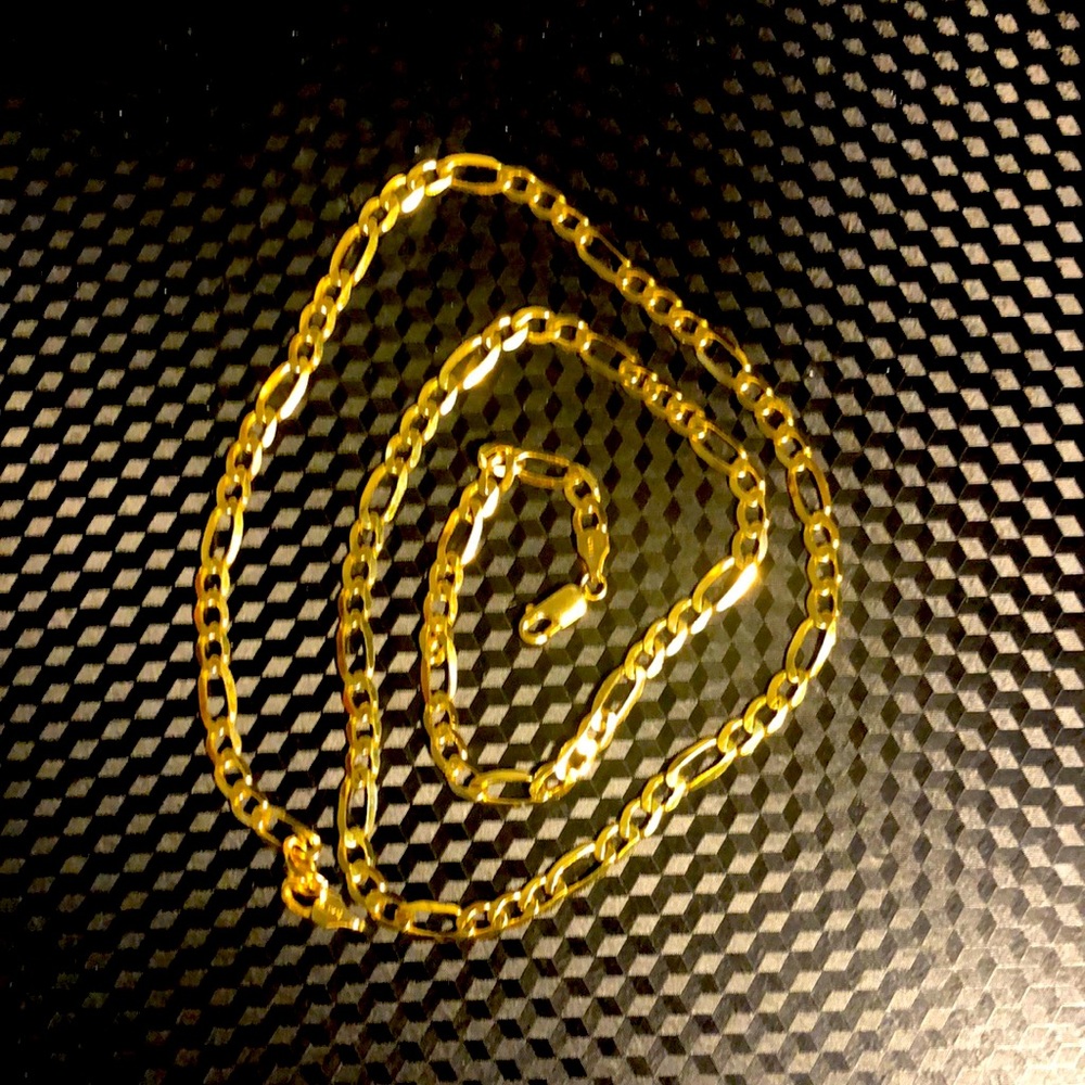 14k gold 24 inch Figaro chain necklace